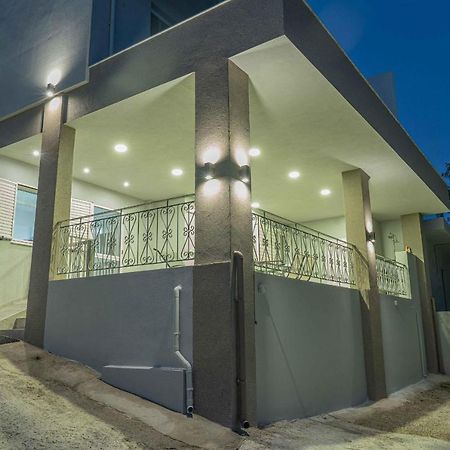 Tzortzi'S Family Apartments Kaloí Liménes Exterior foto